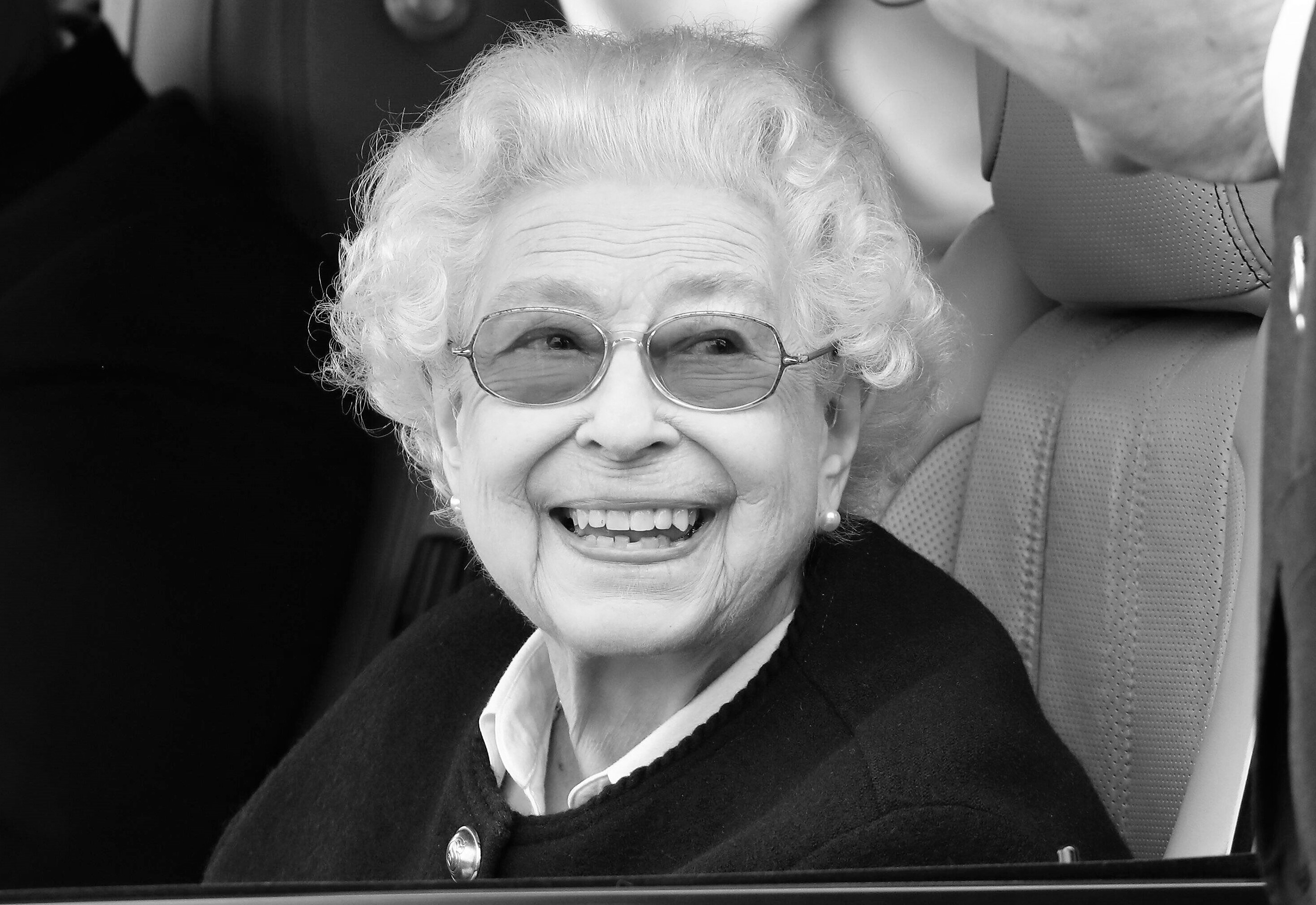 Daran starb die Queen wirklich! Totenschein der Queen veröffentlicht - Sterbeurkunde enthüllt Geheimnis!