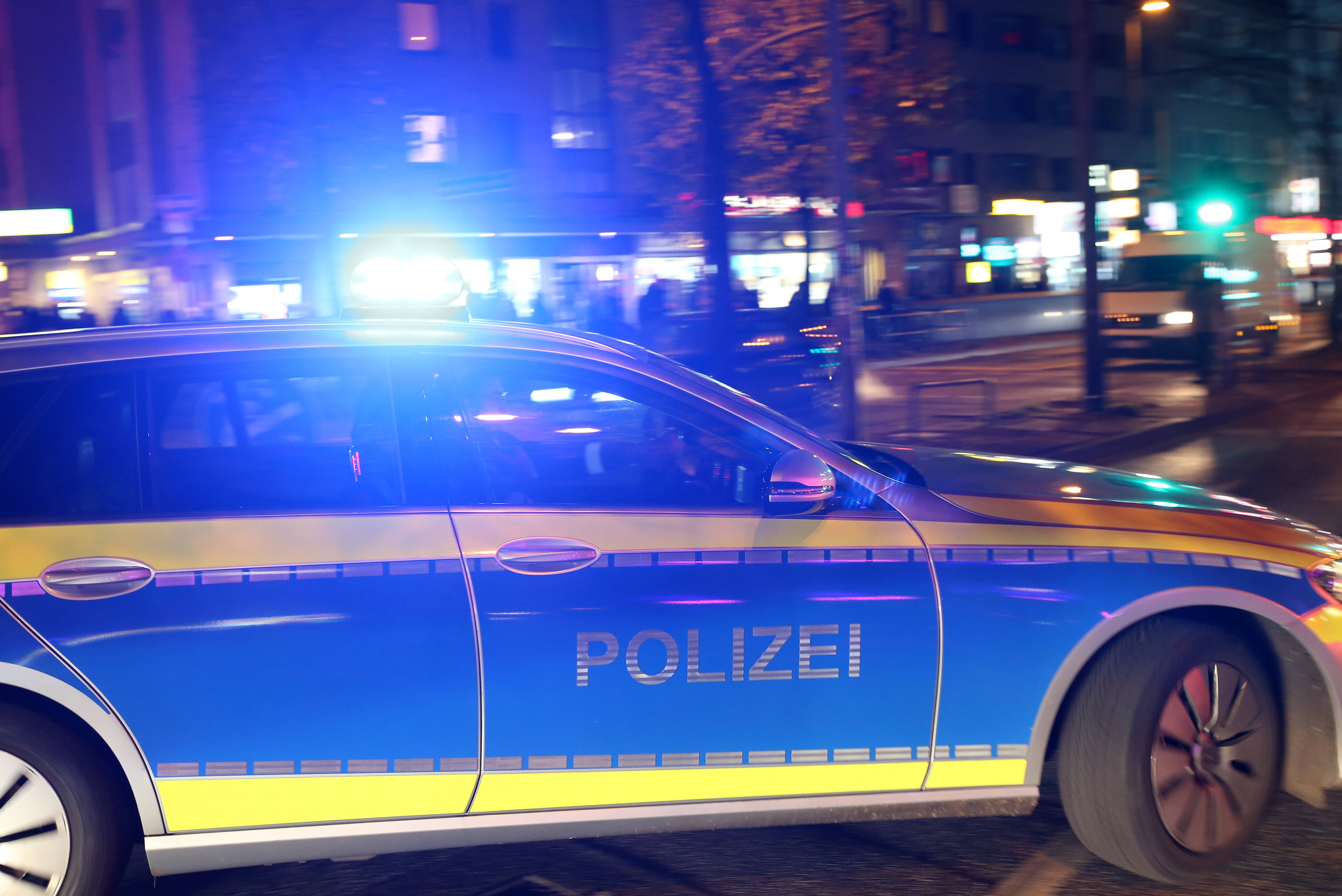 Schüsse in Krefeld - Radfahrer eiskalt erschossen! Unbekannter Täter bewaffnet auf der Flucht!