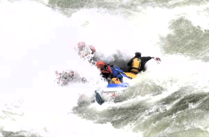 Deutscher von Fluss mitgerissen! Dramatischer Todesfall in Österreich