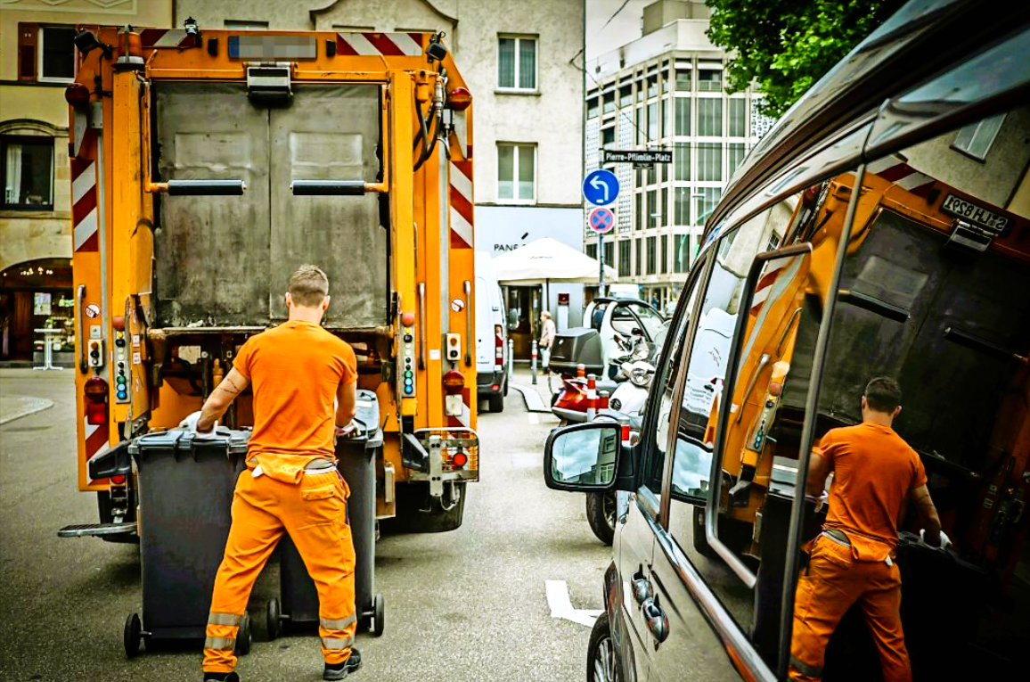 Müllmann wird in Müllpresse gezogen! Dramatischer Unfall in Hamburg