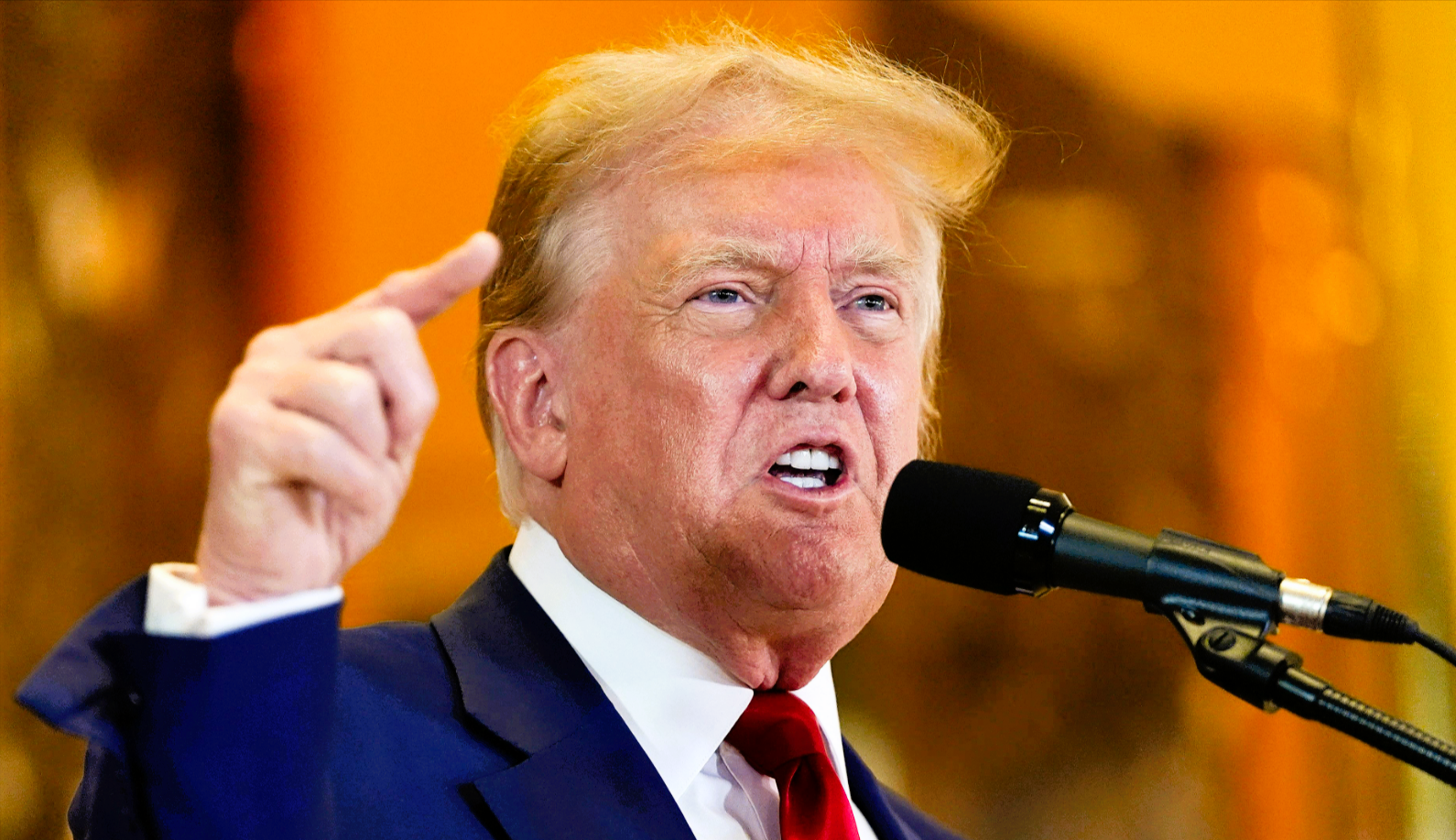 Trump Stakes Claim on Greenland for National Security! Will Denmark Yield or Escalate the Situation?