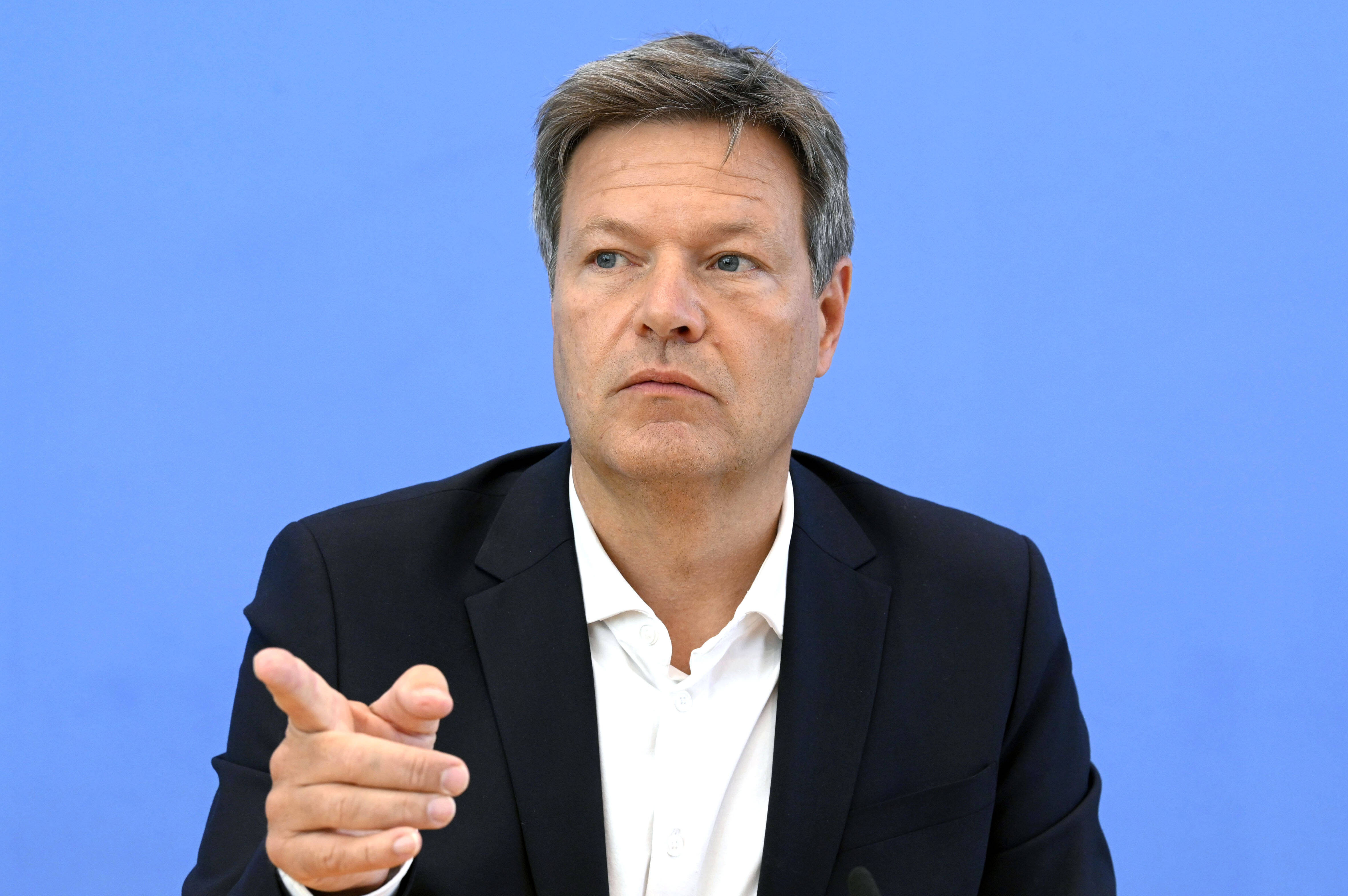 Habeck plant nächsten Hammer - Werden jetzt die Stromrechnungen aller Bürger durchleuchtet?